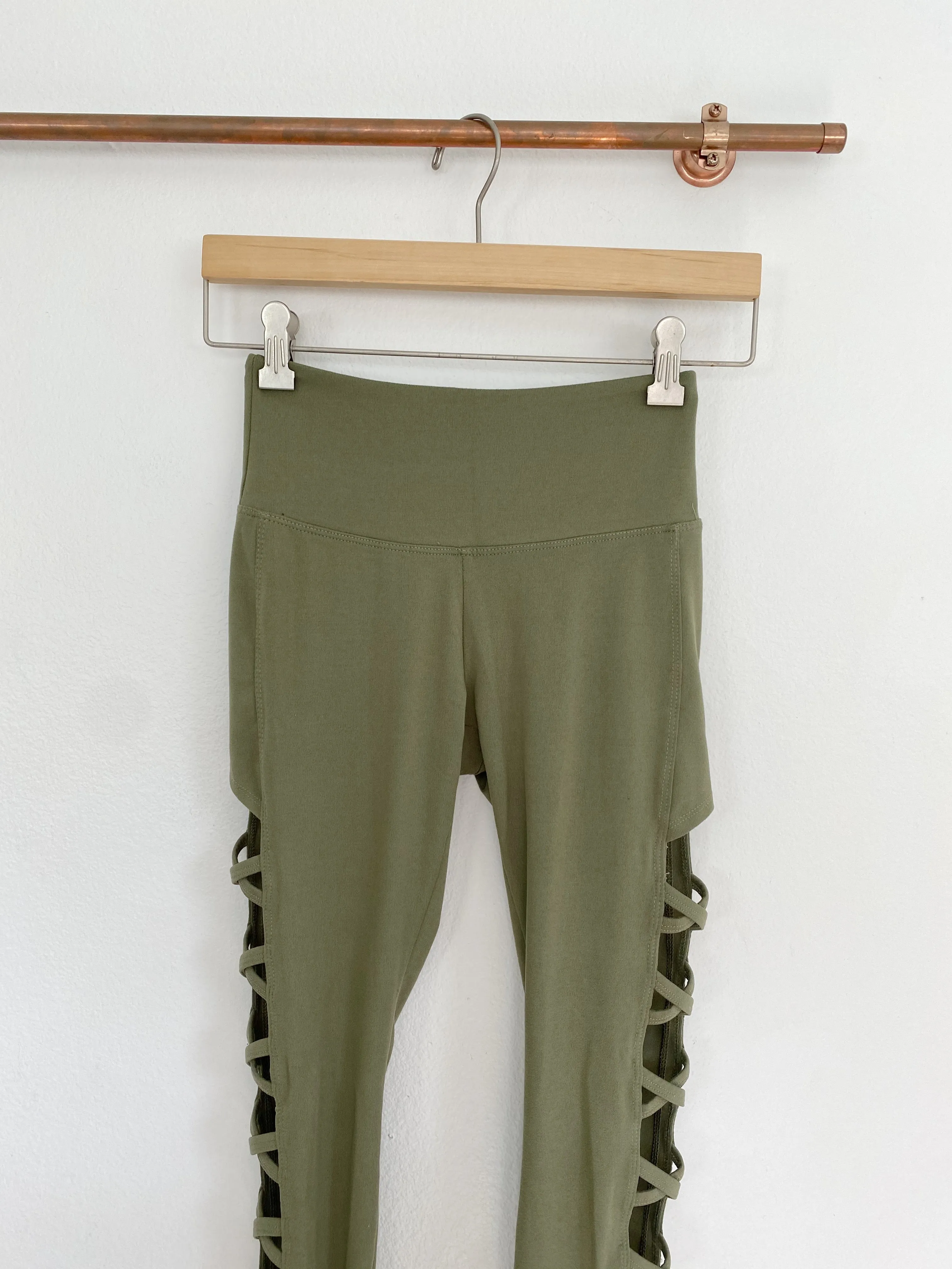 Balance Collection Olive cut-out Leggings XS