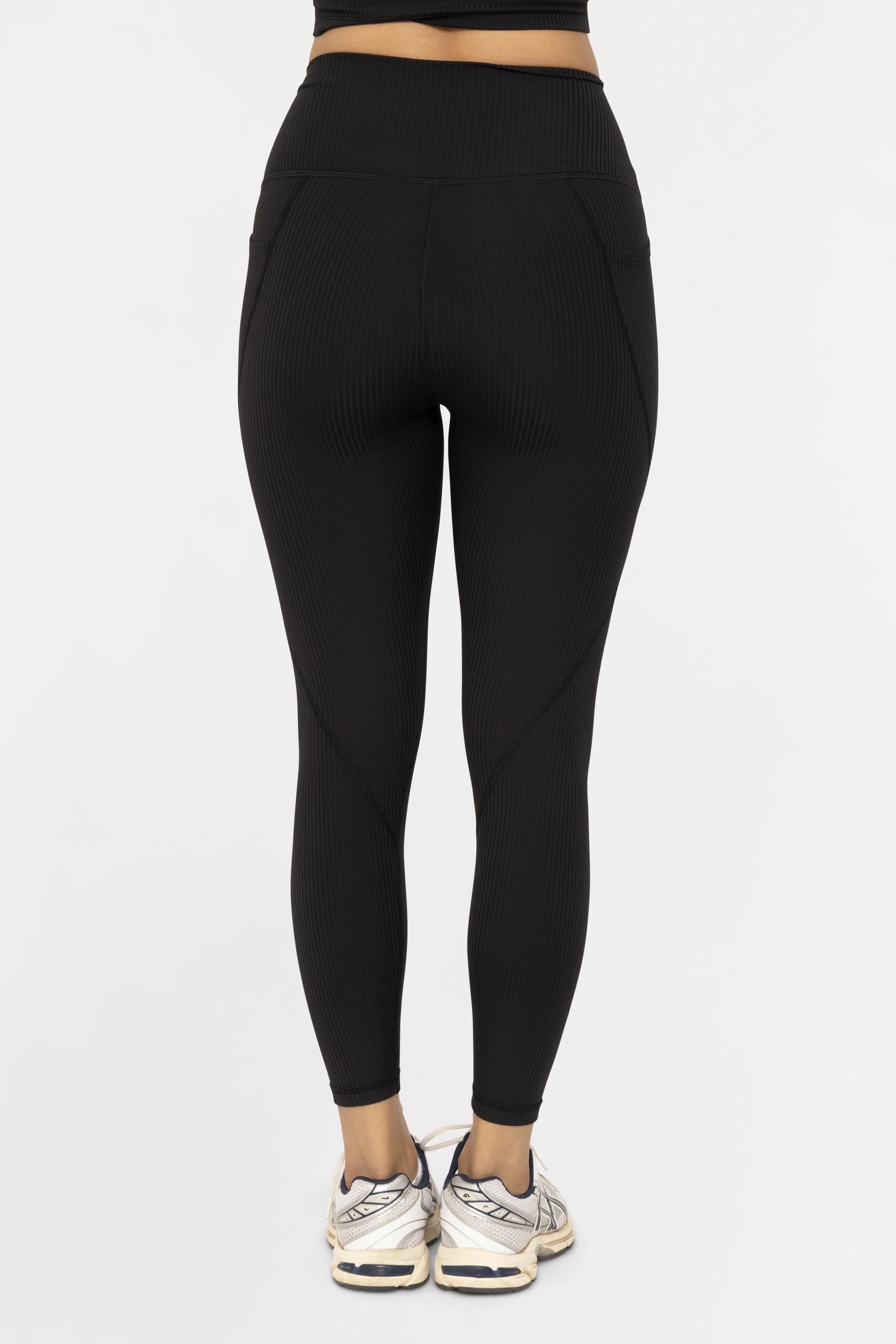 Easley Soft Ribbed Cropped Leggings