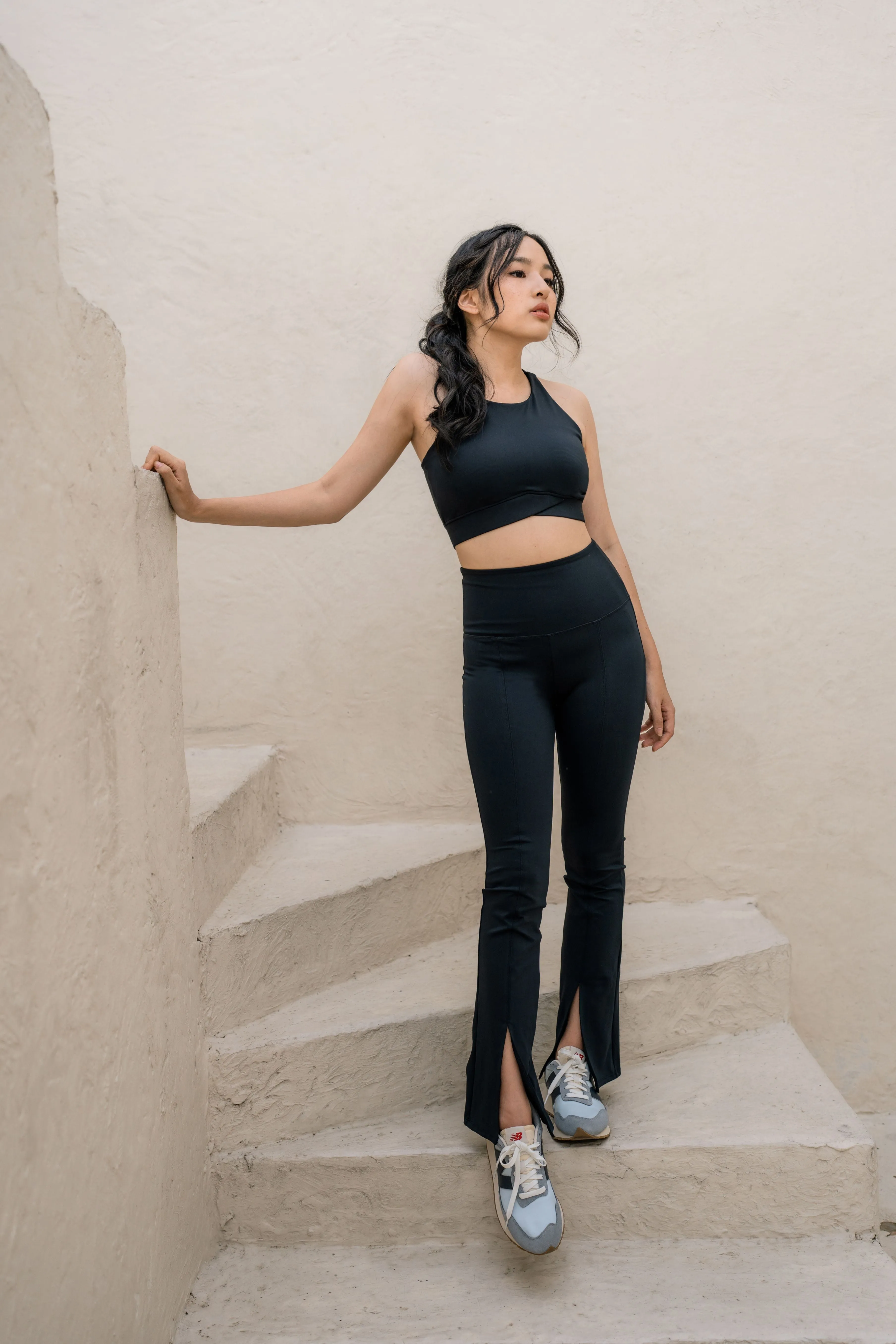 LAICA x Tiffany HIGH WAIST SPLIT LEGGINGS - BLACK