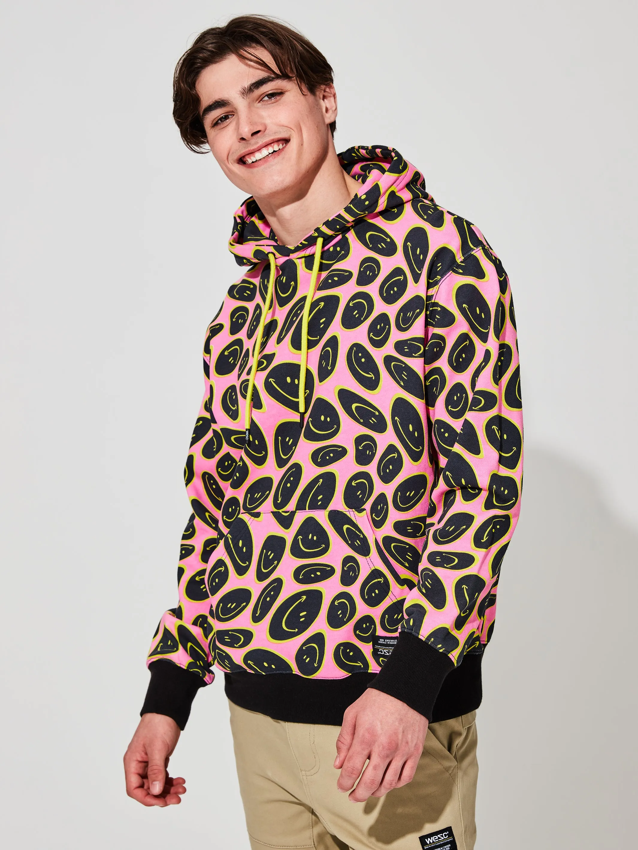 MIKE TRIPPY SMILEY AOP
