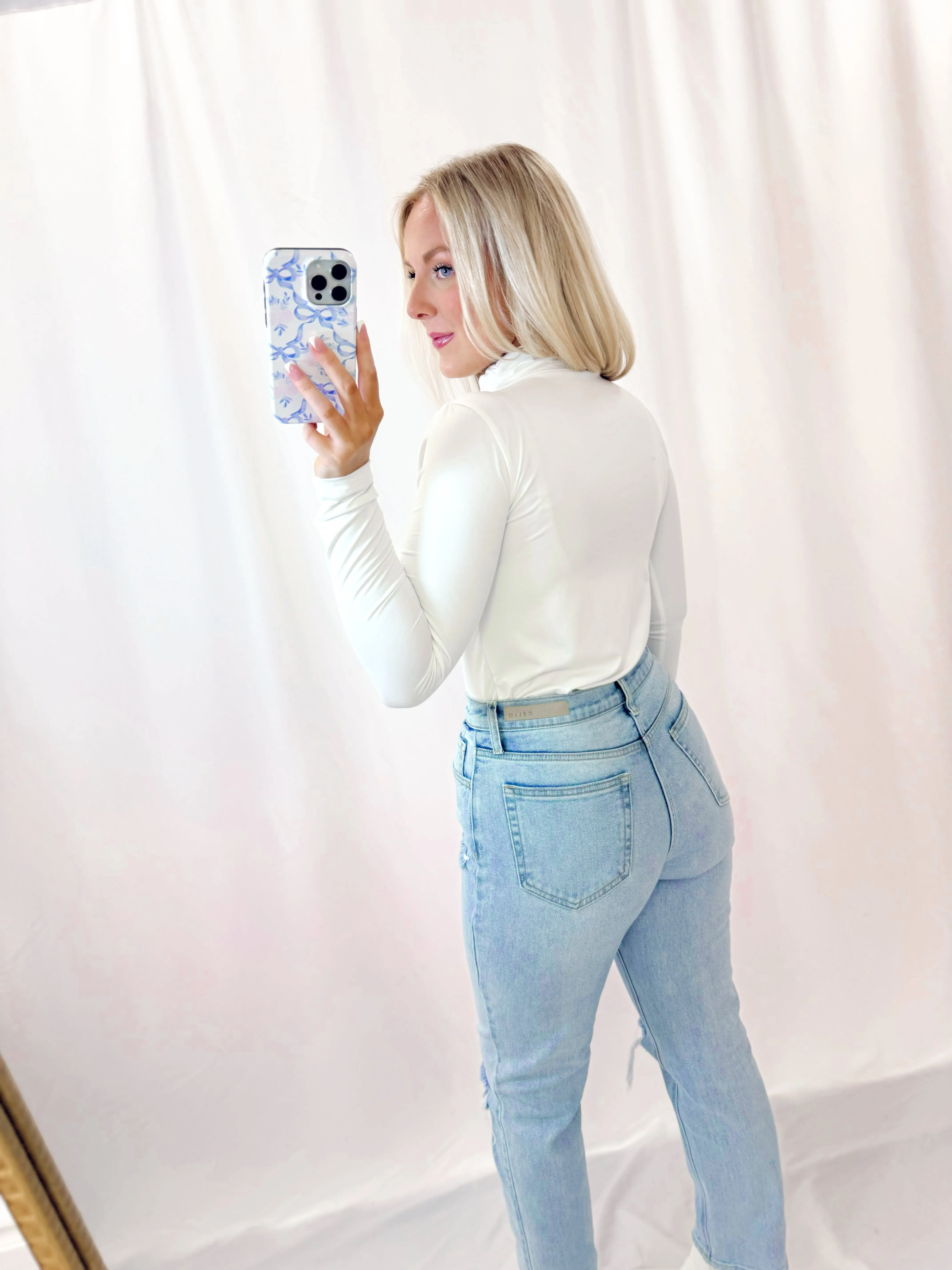 The Layering Mock Neck WHITE