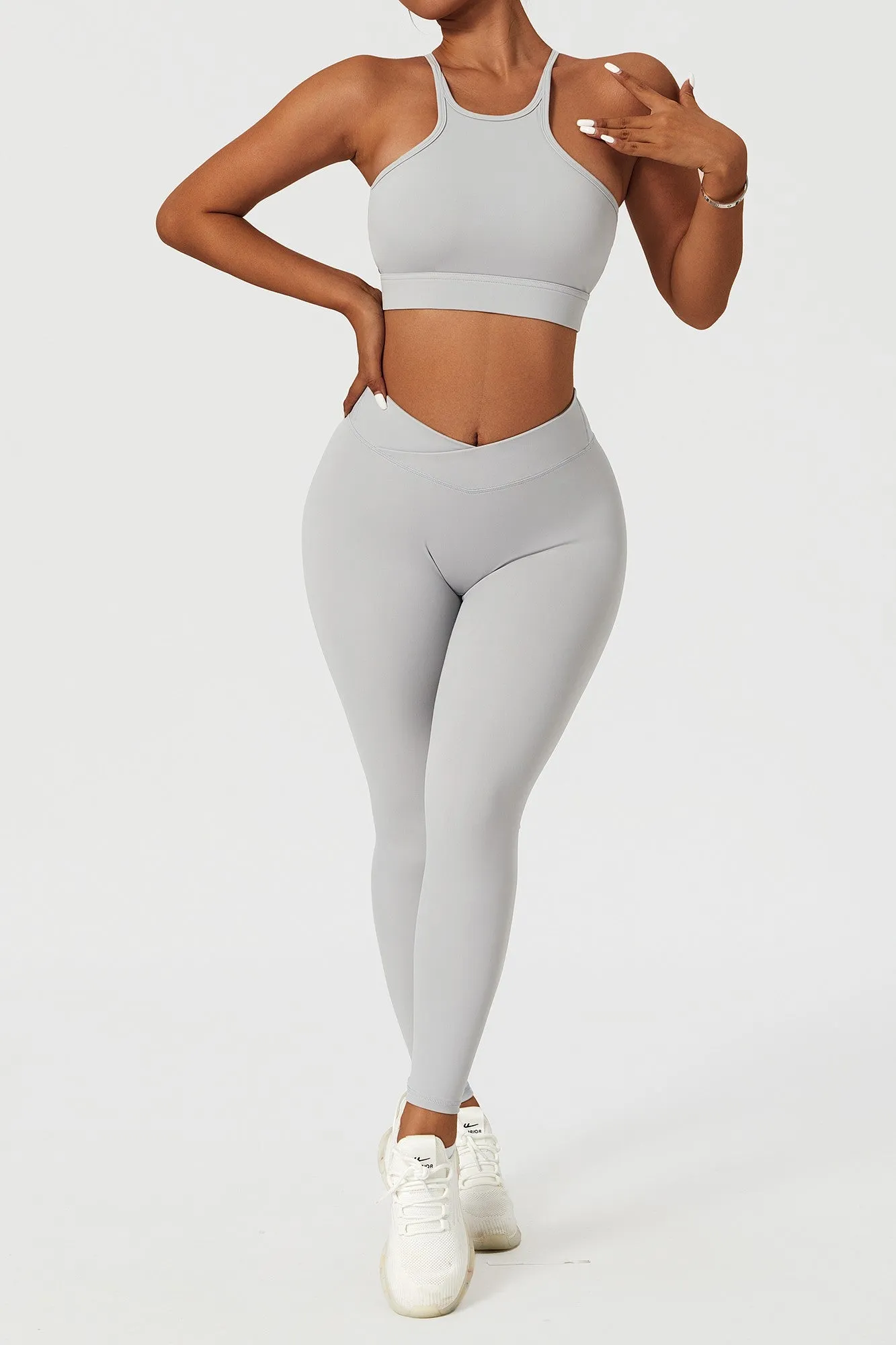V Cross Waistband Butt-Sculpting Legging
