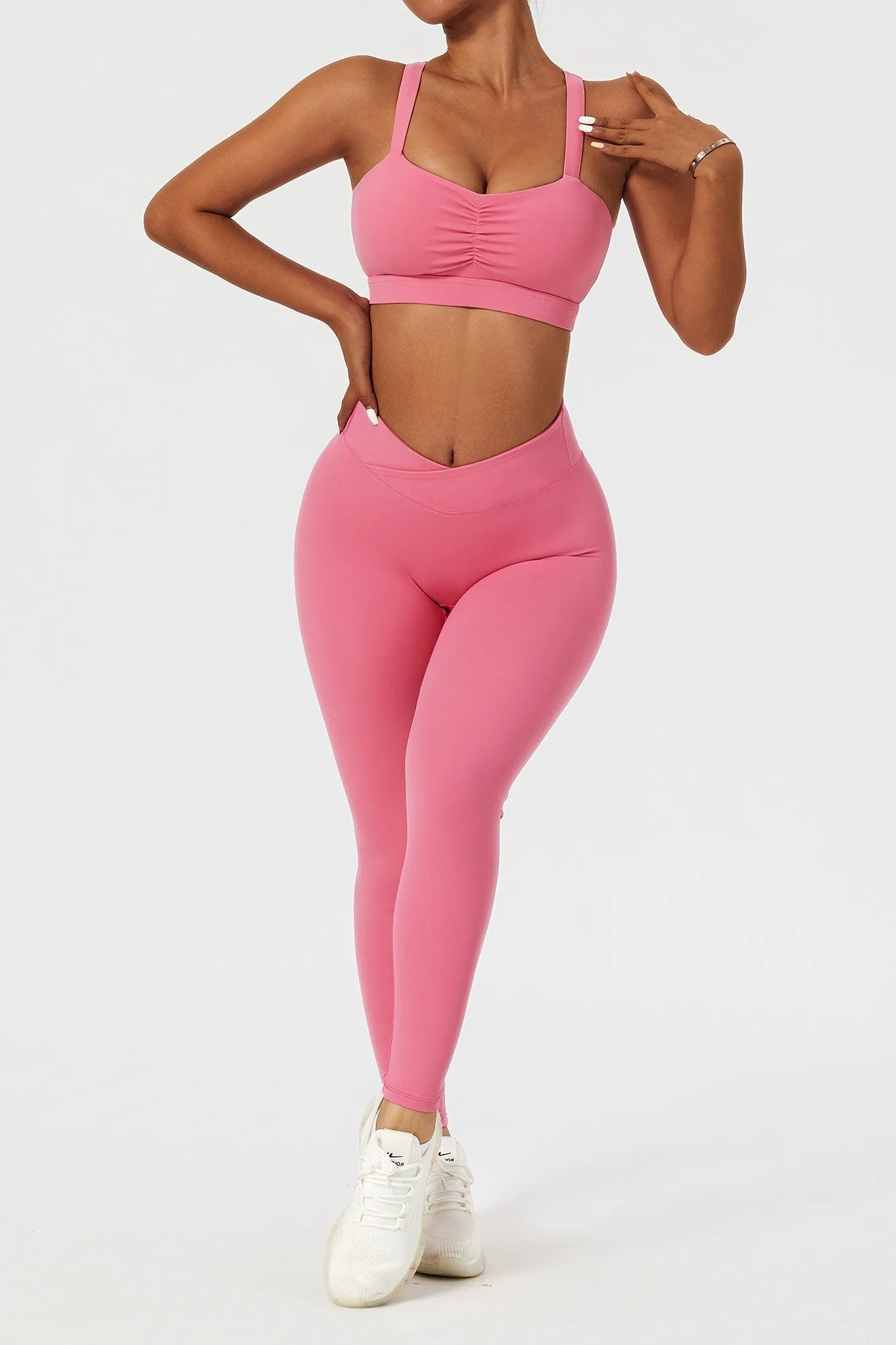 V Cross Waistband Butt-Sculpting Legging