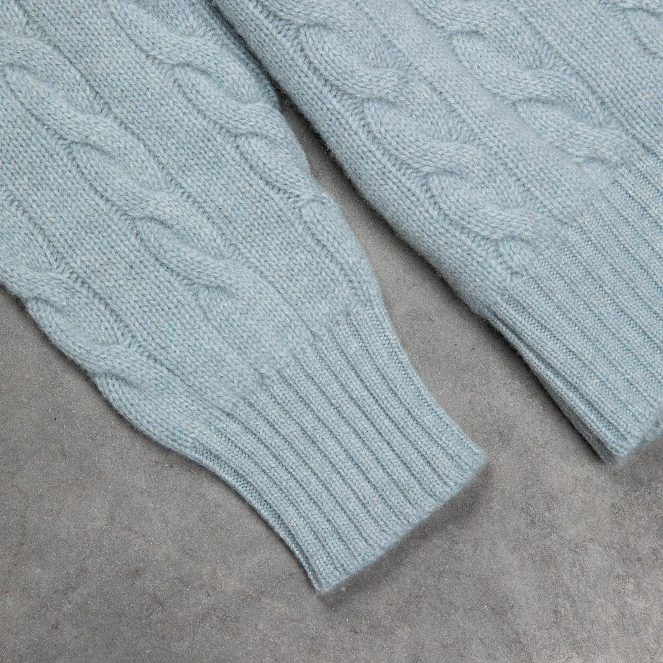William Lockie Chirnside Cashmere Cable Crew Neck Haar